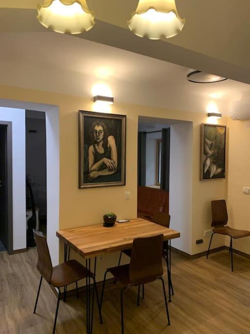 Art Apartment City Center Lj Ljubljana Bagian luar foto