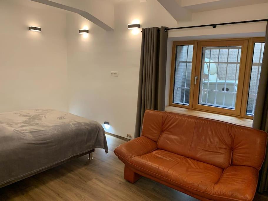 Art Apartment City Center Lj Ljubljana Bagian luar foto